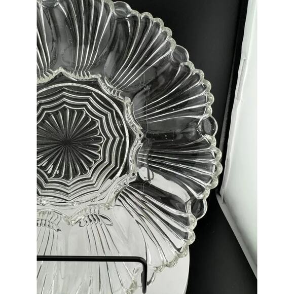 Vintage Anchor Hocking Deviled Egg Plate - Picture 4 of 8